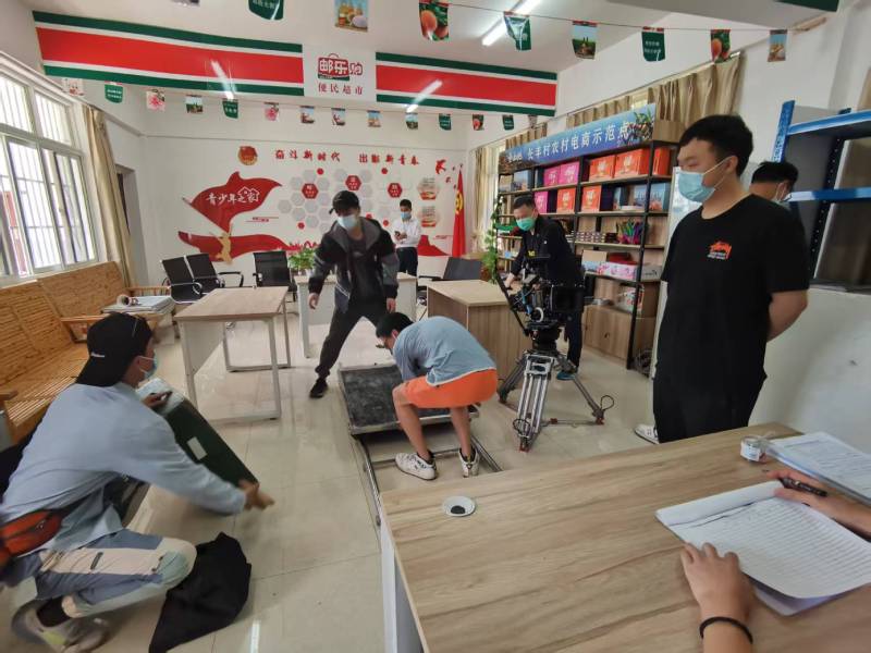 伊春区广告片拍摄公司：极简主义践行者，少即是多的视觉哲学